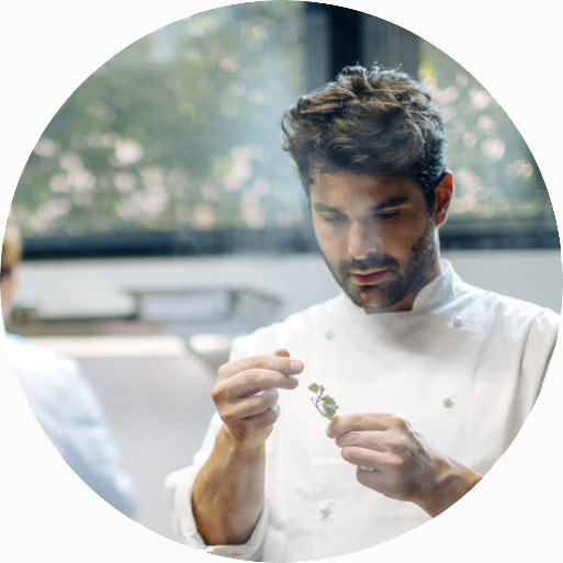 chef working garnish
